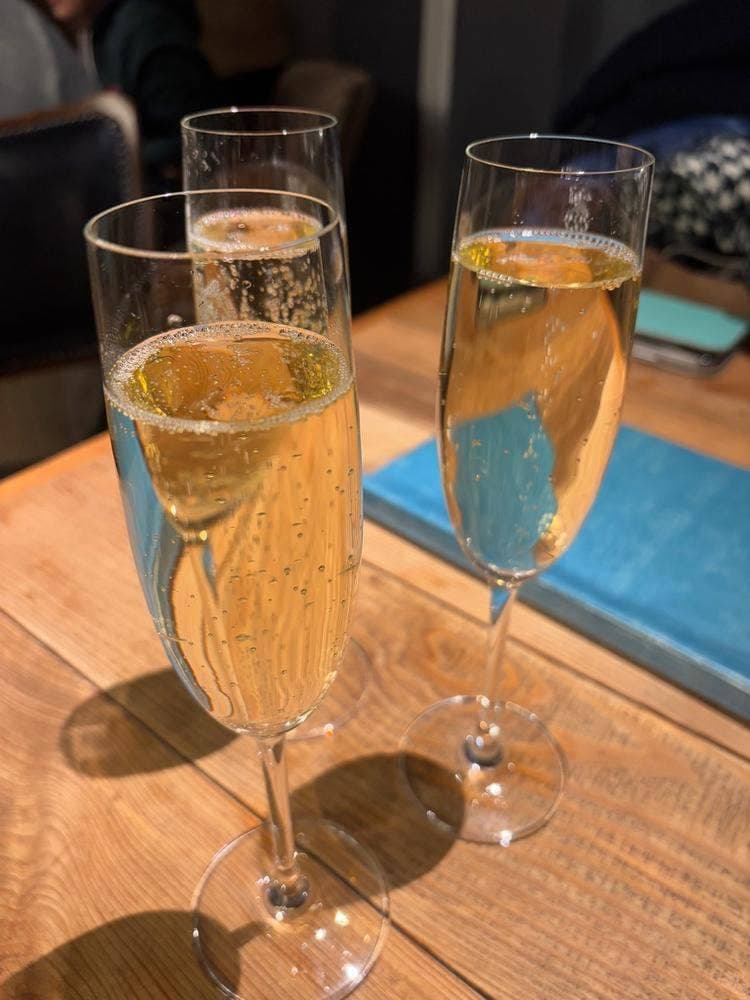 炭火とワイン なんば店
