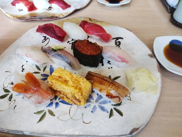 鮨 魯山 三越銀座店 - サブ画像1