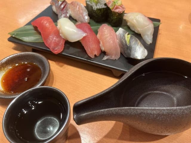 沼津魚がし鮨 流れ鮨 菊川店 - サブ画像1