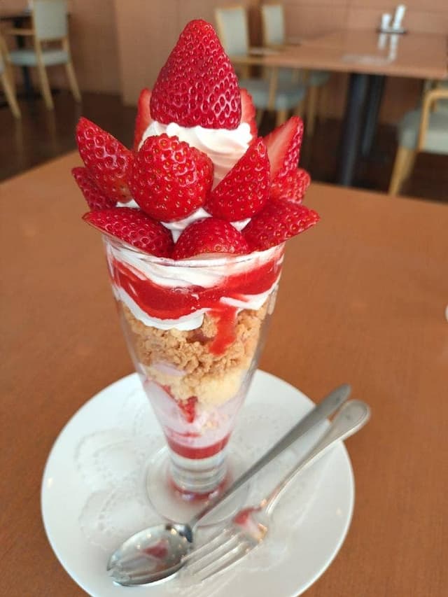 カフェレストラン・ウイステリア 甲府記念日ホテル - サブ画像2