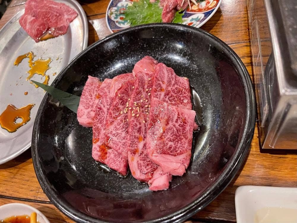 焼肉ホルモン シオミ