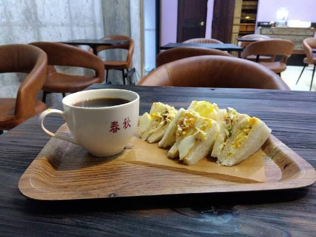 珈琲春秋Kobe 三宮店 - サブ画像2
