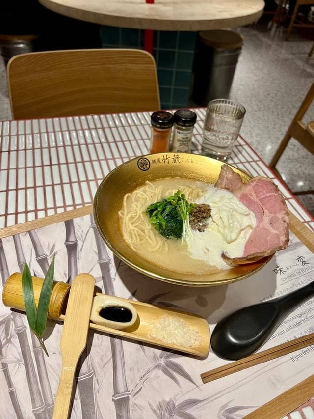 麺屋 竹蔵-TAKEZO- すすきの店 - サブ画像1
