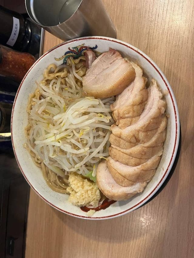 ラーメン豚山 荻窪店 - サブ画像1