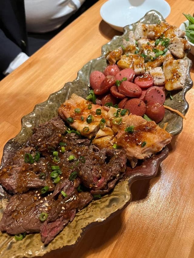 肉好きの酒場 ます屋 新宿東口店 - サブ画像1