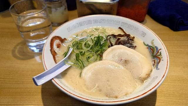 まるうまラーメンぷらっと博多No.1 - サブ画像1
