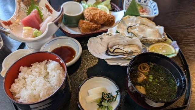 かきと海鮮料理 旬海 - サブ画像1