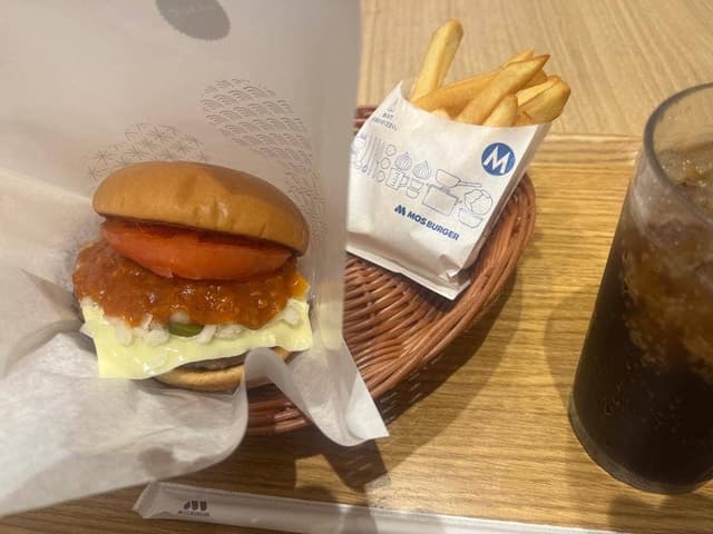 モスバーガー 江坂店 - サブ画像3