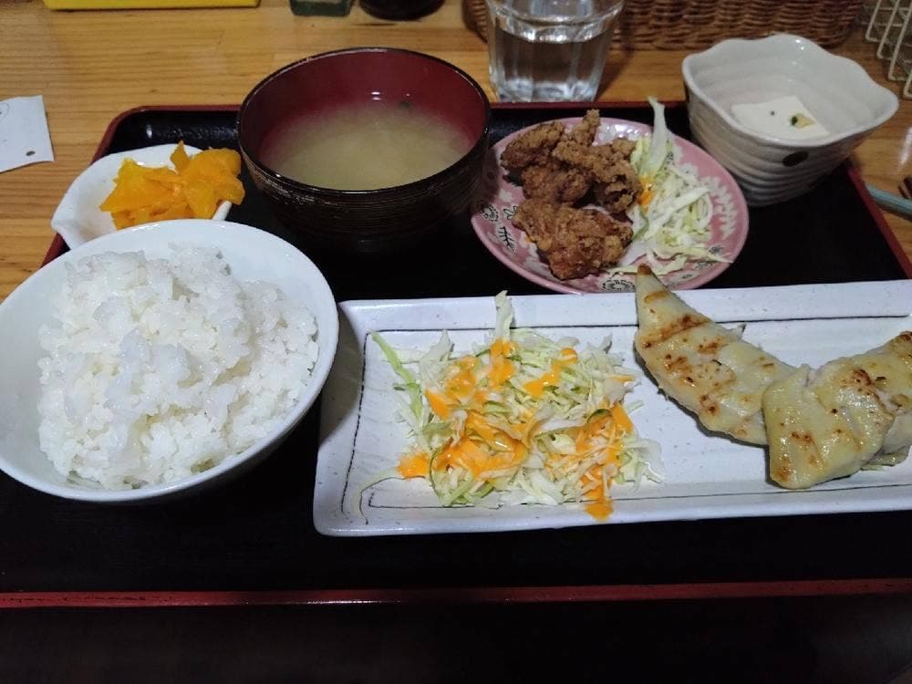 まるつ食堂