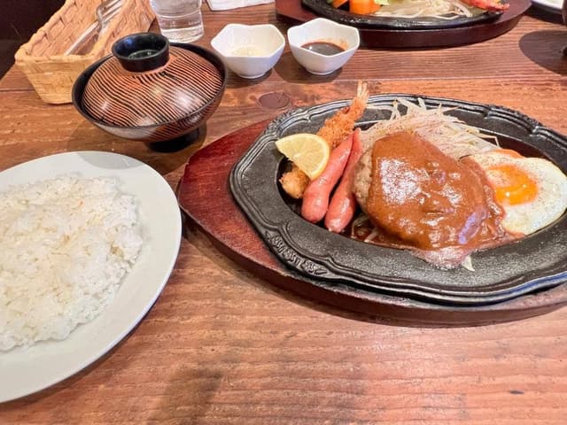 ジョンブル 柴崎店 - サブ画像1