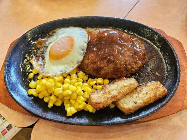 サイゼリヤ イオンモールとなみ店 - サブ画像1