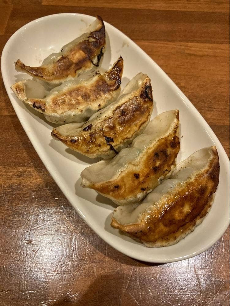 神戸餃子 オレギョ 松山湊町店