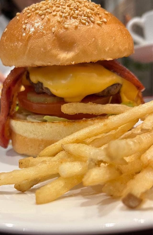 3000日かけて完成した極上ハンバーガー 本町靱公園店 - サブ画像2