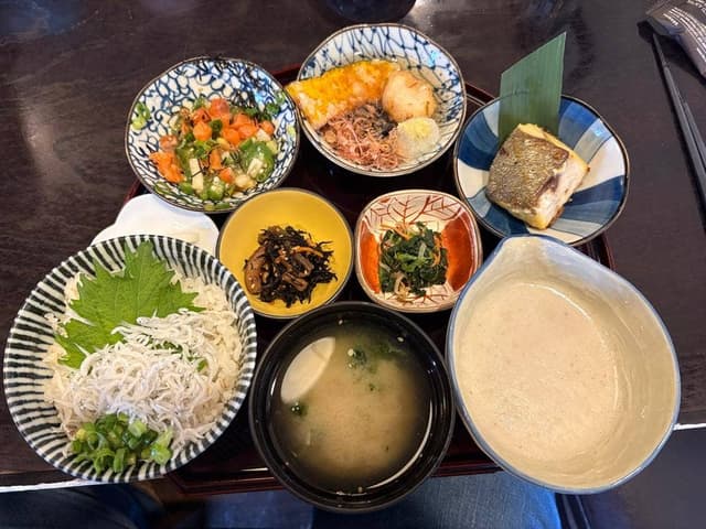 とろろや 本店 - サブ画像1