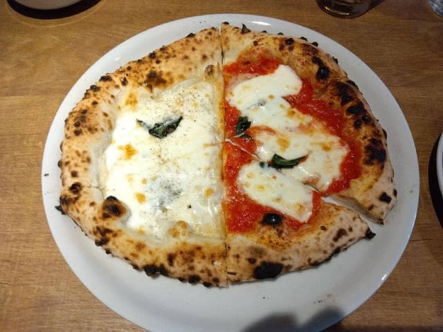 Pizzeria Lume di Luna - サブ画像1