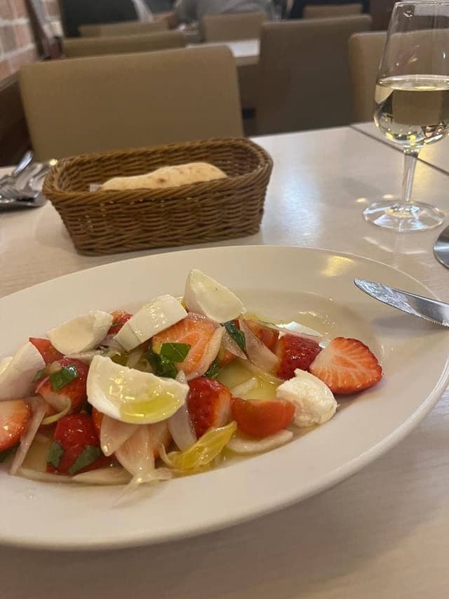 オステリア イタリアーノ フォカッチャ - サブ画像1