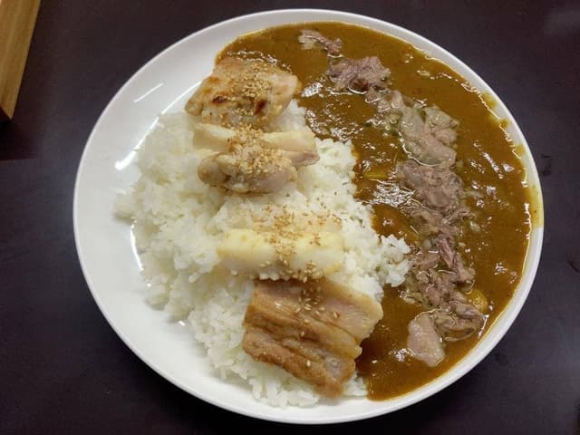 牛すじカレー 小さなカレー家 - サブ画像2