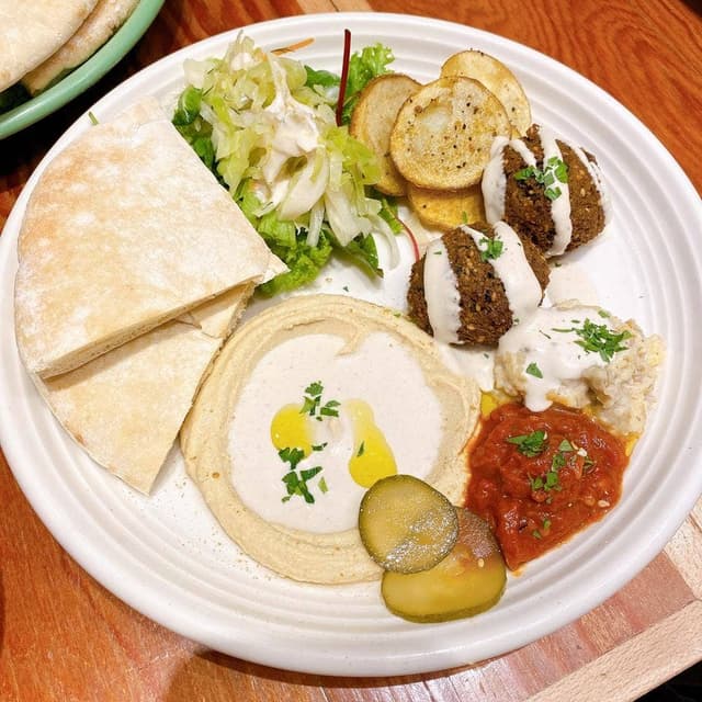 地中海・イスラエル料理 タイーム 丸の内 - サブ画像3