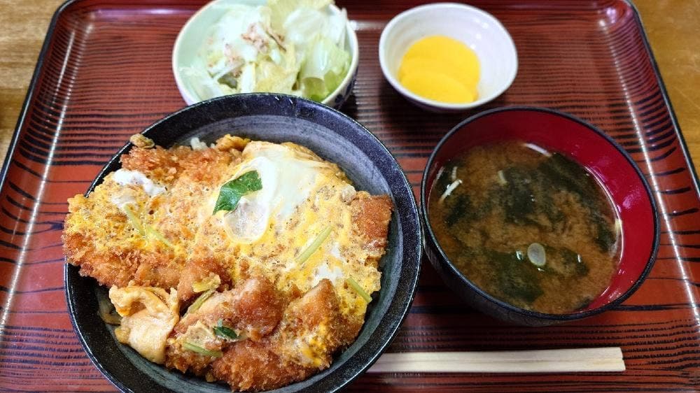 富士尾山荘 お食事処