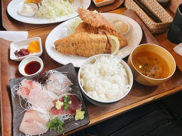 平塚漁港の食堂 - サブ画像1