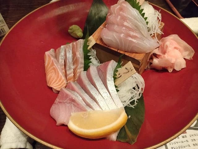 牡蠣と燻屋 かつを 赤羽店 - サブ画像1