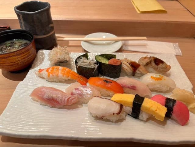 寿し屋の勘八 旬 丸の内店 - サブ画像1