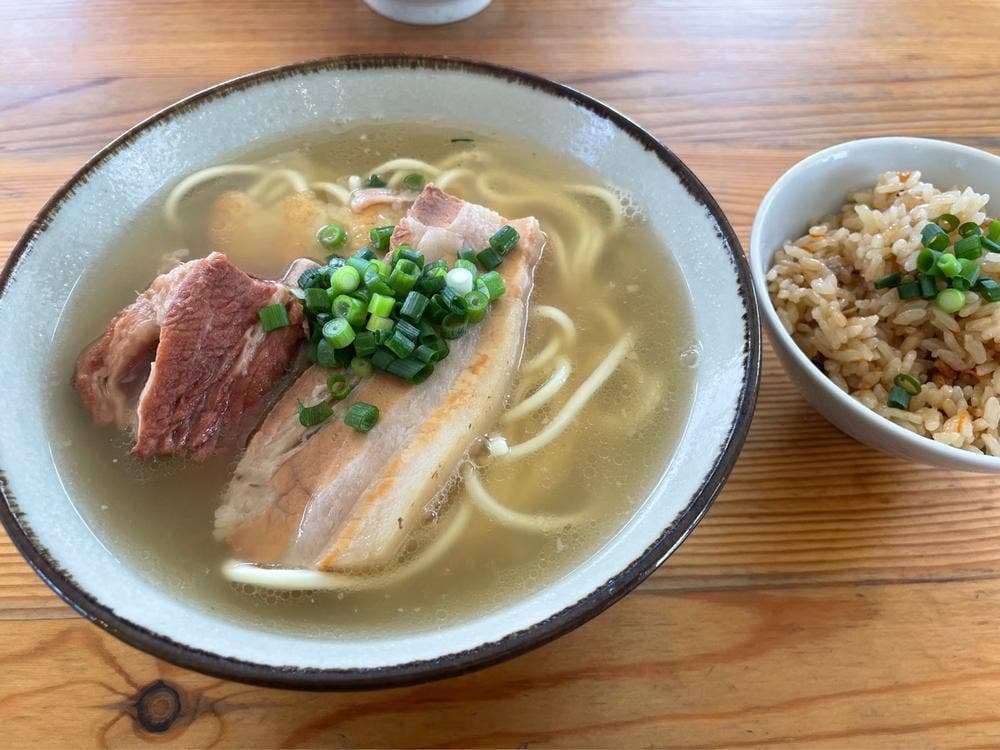 宮古そば まっすぐ