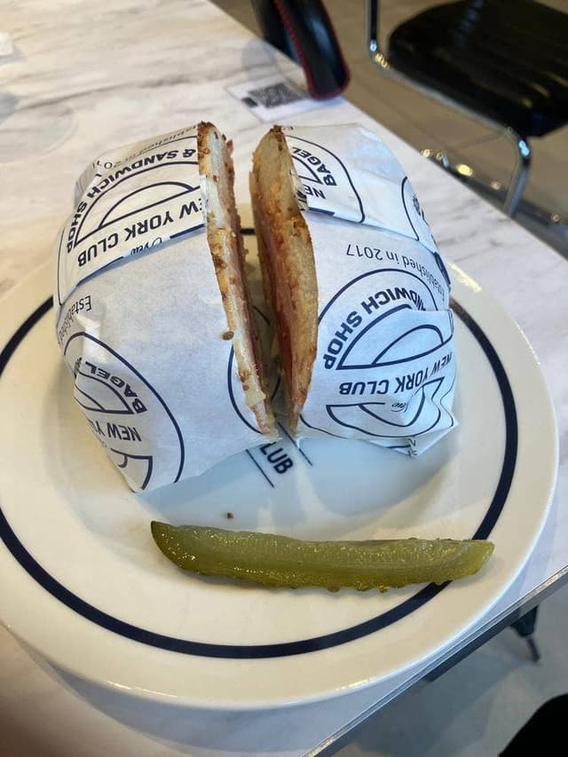 NEW NEW YORK CLUB THE BAGEL CAFE AND BEER STAND - サブ画像2