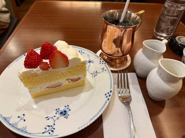 椿屋茶房 丸ビル店 - サブ画像1