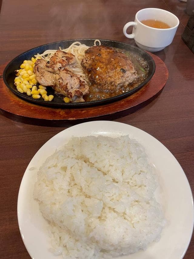 ステーキのくいしんぼ 代々木店 - サブ画像1