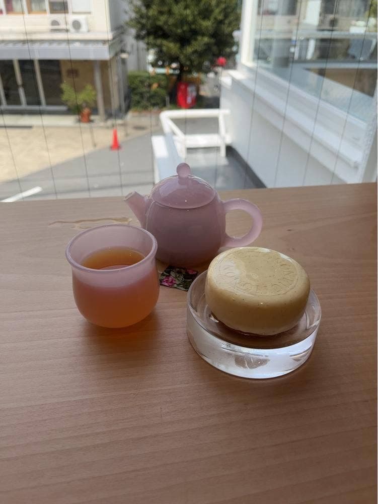 NONFICTION Café