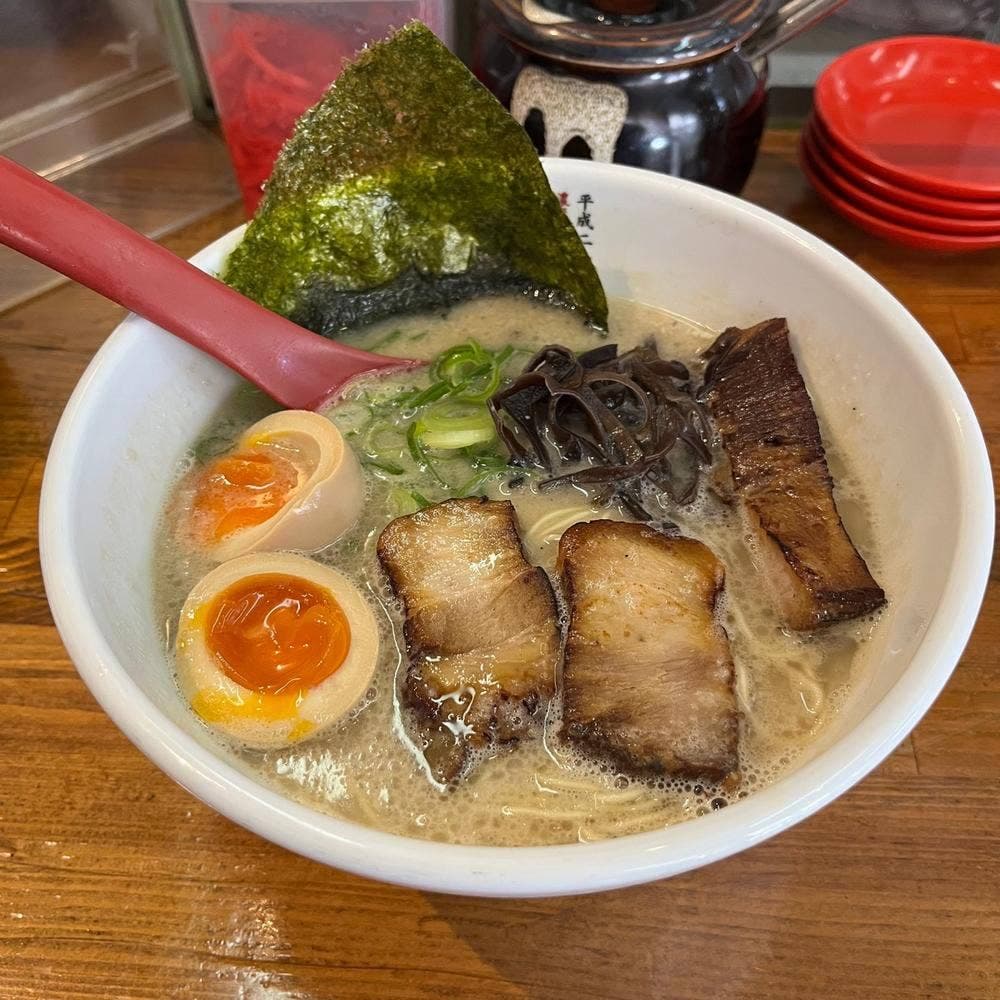 濃厚豚骨ラーメン 弦流 本店