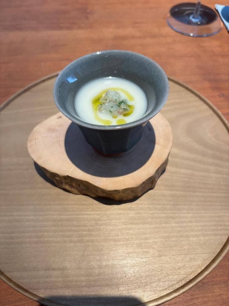しろ