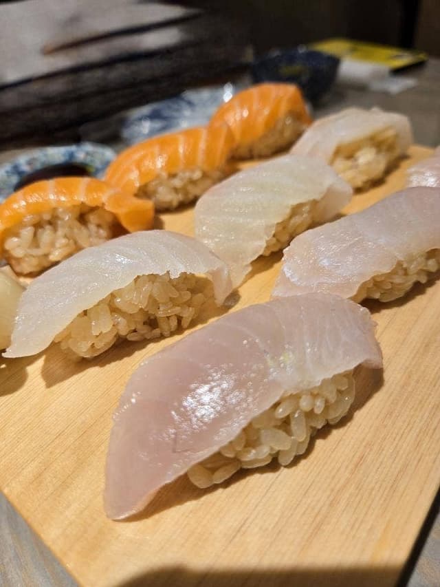 寿司酒場 逆さ富士 鍛冶屋町店 - サブ画像2