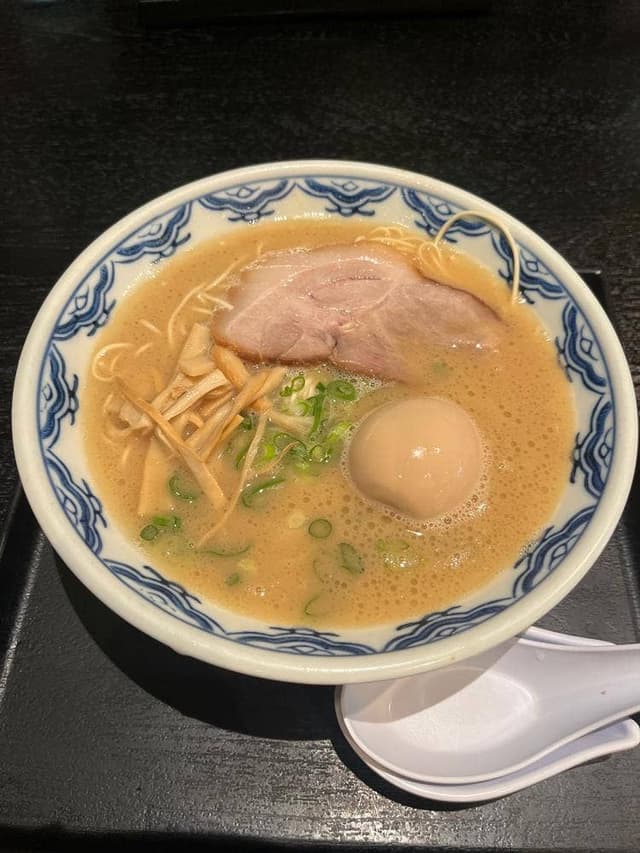 博多麺房 赤のれん 丸の内店 - サブ画像1