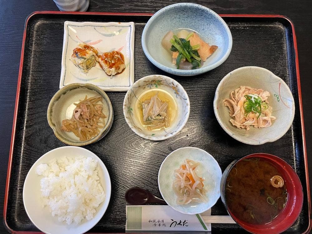 食事処うちだ