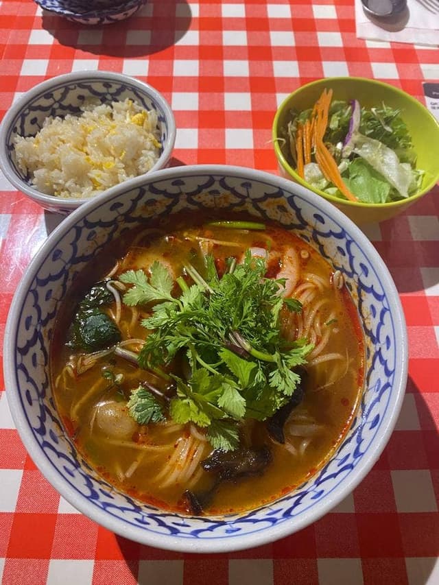 タイ屋台料理 ガムランディー ソラリアプラザ店 - サブ画像1