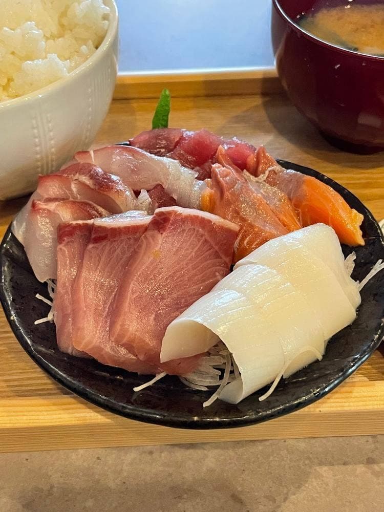 座れる立飲み 魚匠屋
