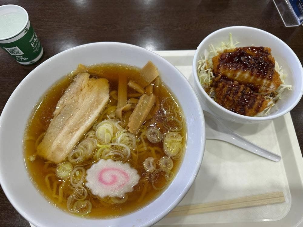 磐梯山サービスエリア 上り線 フードコート