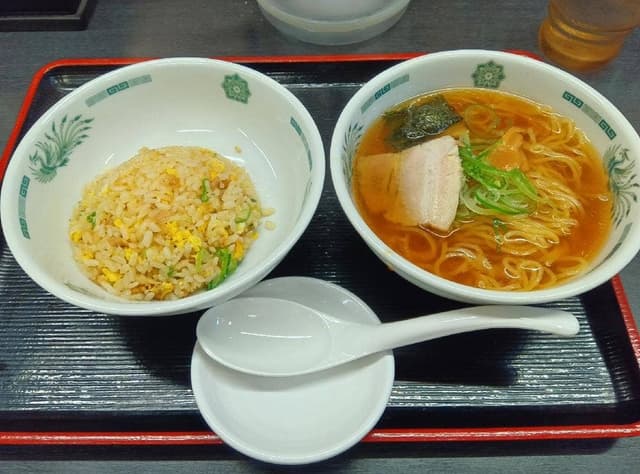 日高屋 池袋東口駅前店 - サブ画像1