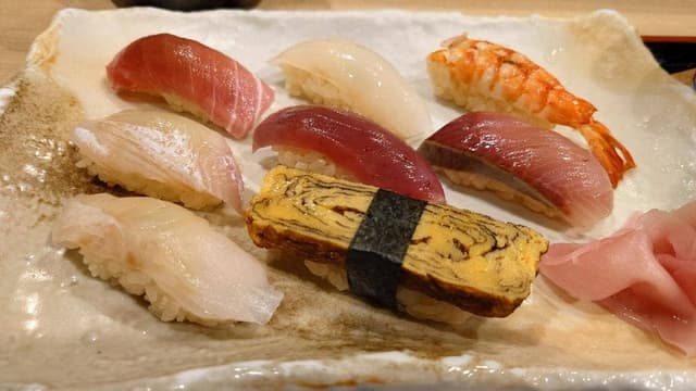 すし琉之輔 - サブ画像1