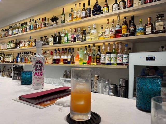 お酒の美術館 新宿サブナード店 - サブ画像3