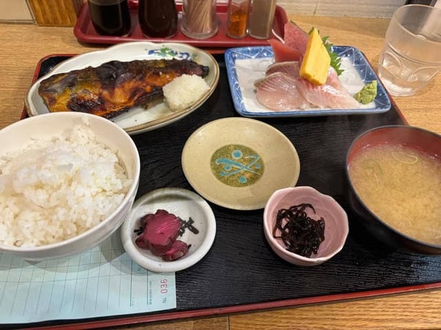 市場食堂 横須賀中央店 - サブ画像3