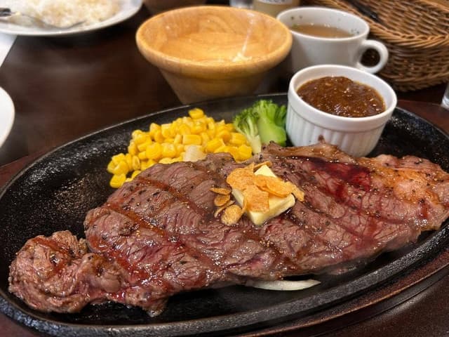 厚切りステーキ ストロングスタイル 堀江本店 - サブ画像3