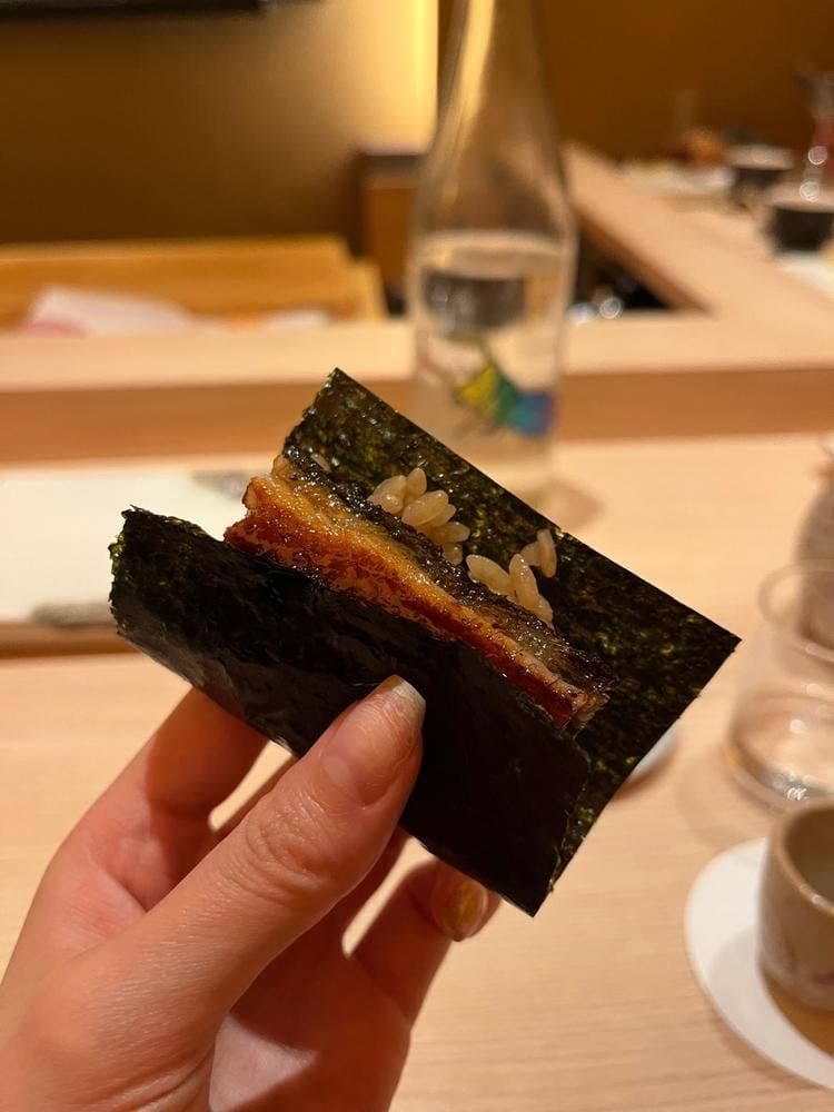 鮨 と