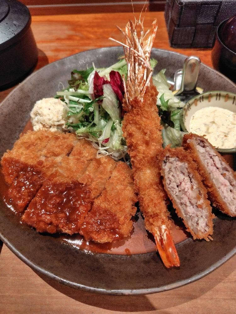 豚かつ 本かつ喜 梅田阪急店