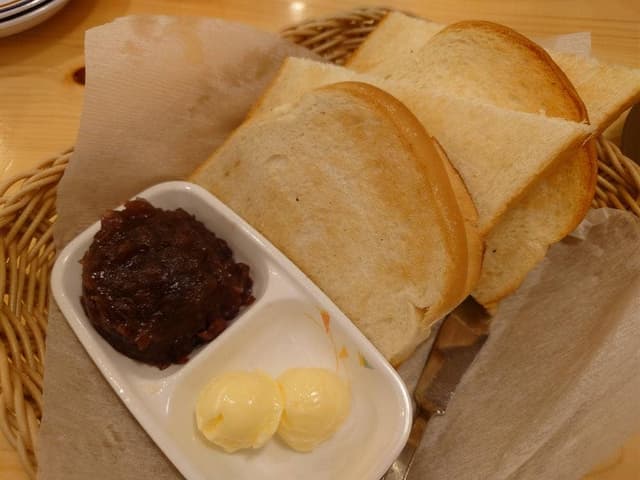 コメダ珈琲店 戸塚西口店 - サブ画像1