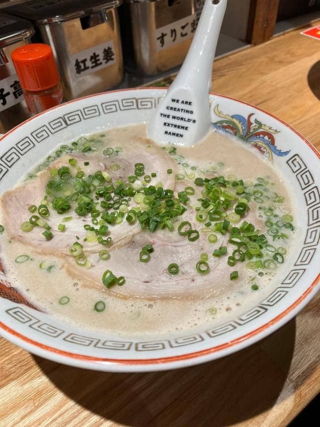 博多ラーメンでぶちゃん - サブ画像1