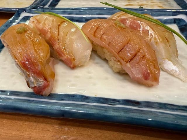 立ち食い鮨 謹賀 お初天神 - サブ画像2