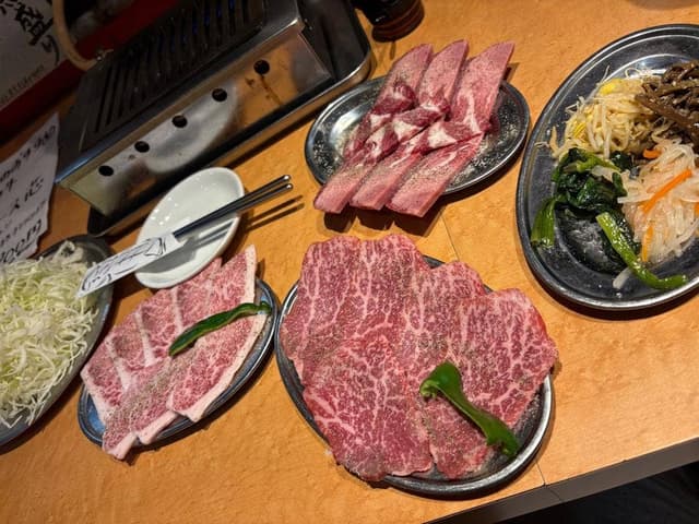 ロース焼肉専門店 肉酒場 - サブ画像1